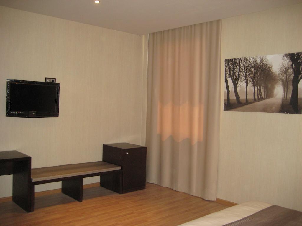 Hotel Dinastia Getafe Esterno foto
