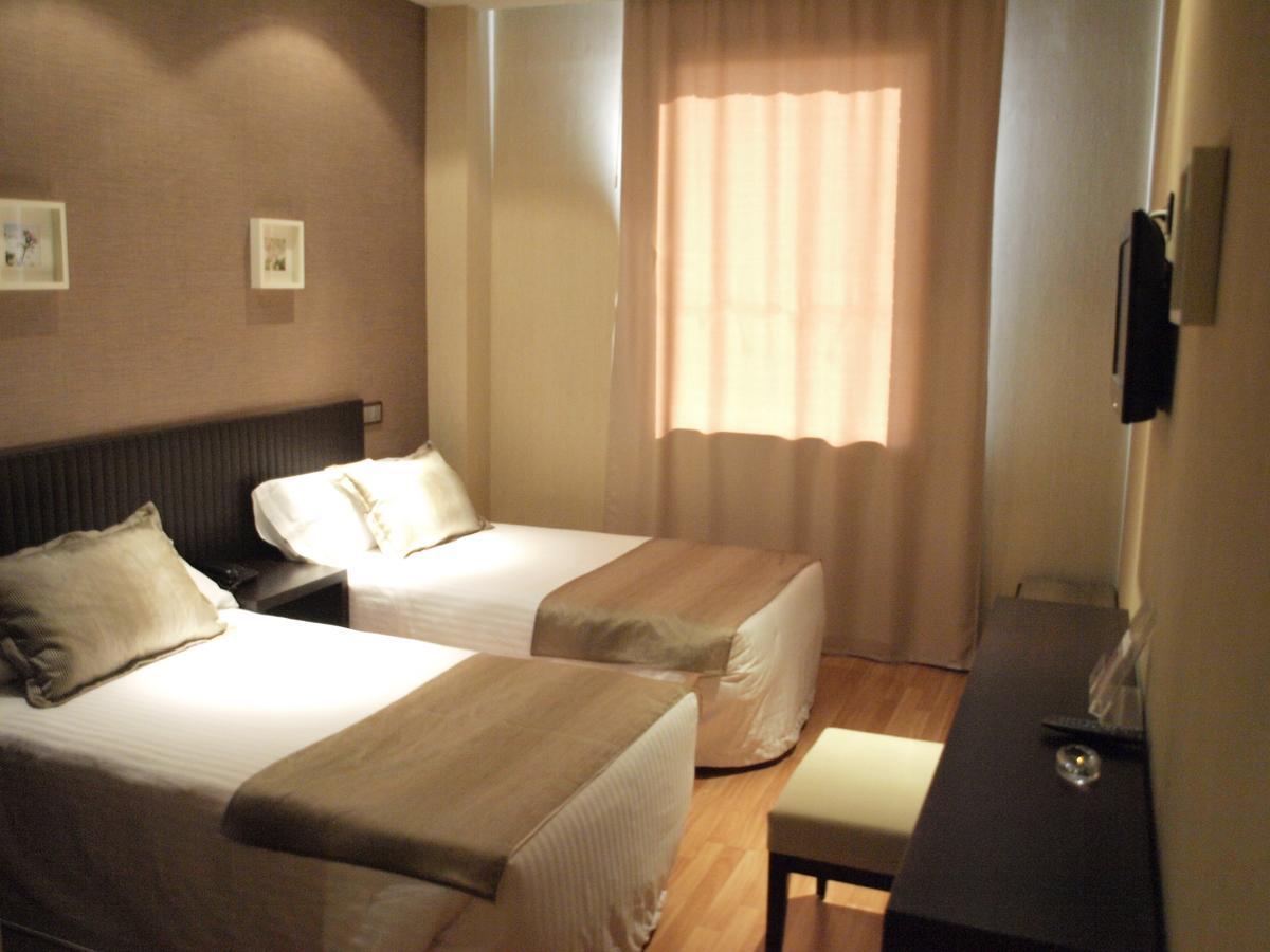 Hotel Dinastia Getafe Esterno foto